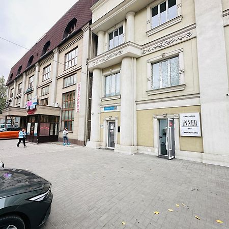 אלמטי Center Capsule Hotel מראה חיצוני תמונה