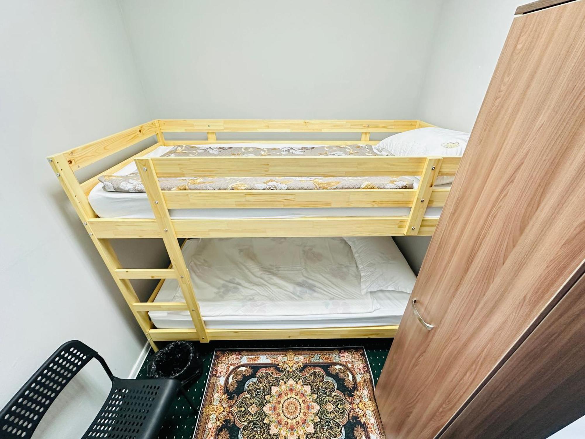 אלמטי Center Capsule Hotel מראה חיצוני תמונה